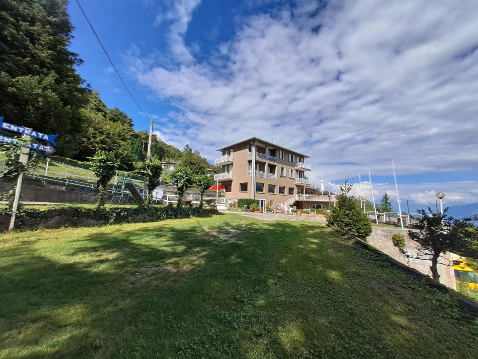 B&B Vista Lago Беладжо Екстериор снимка