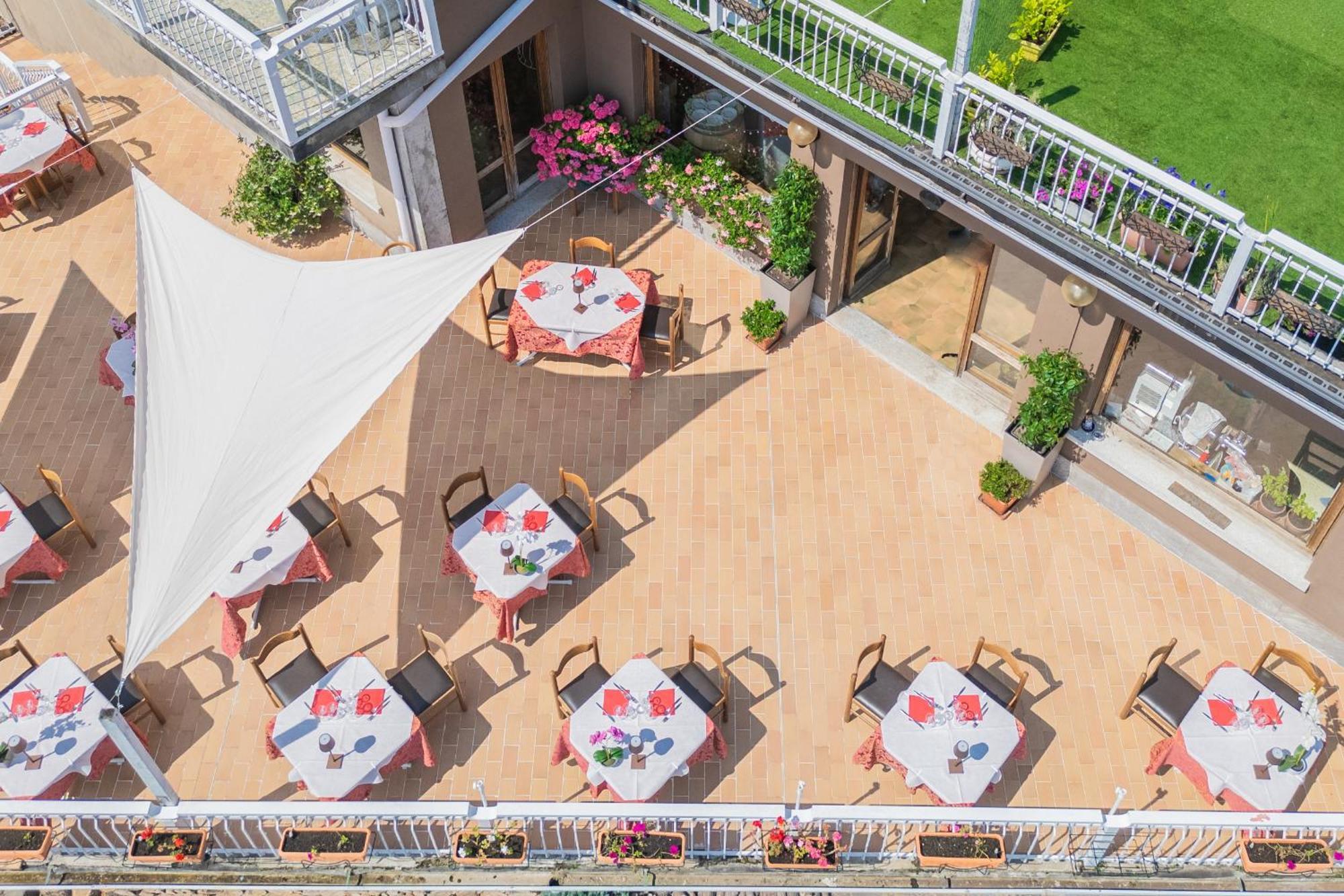 B&B Vista Lago Беладжо Екстериор снимка